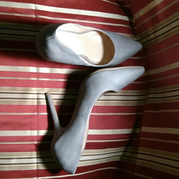 Sold - Picture 4 of 6